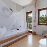Apartmán Gordan With Garden, 3 Min Walk To The Trogir