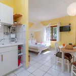 Apartmán Gordan With Garden, 3 Min Walk To The *
