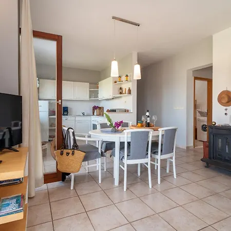 Gordan With Garden, 3 Min Walk To The Trogir