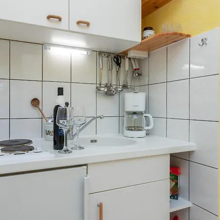 Apartment Gordan With Garden, 3 Min Walk To The Trogir